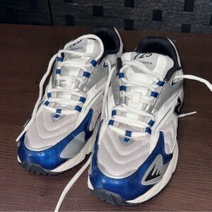 New Balance 725v1 aquatic Blue /gray Sneakers like new size 10.5